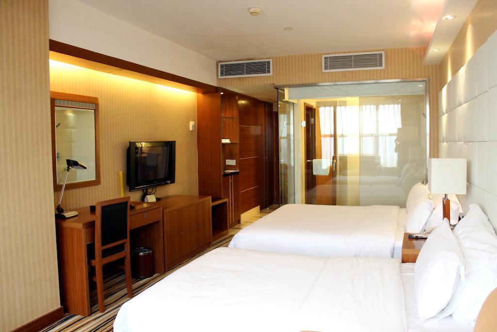 Shenzhen Luohu Railway Station Hotel - Commercial Building Værelse billede